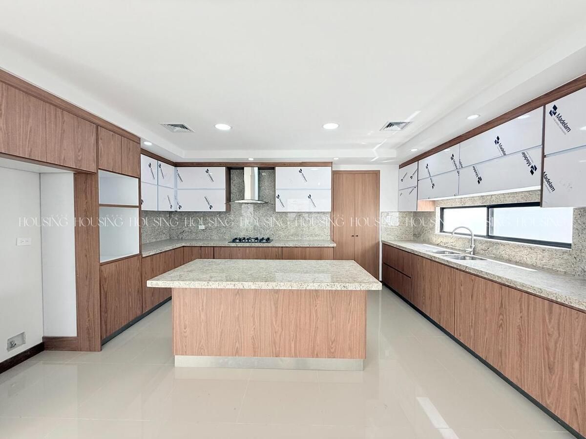 5 of 19: Cocina