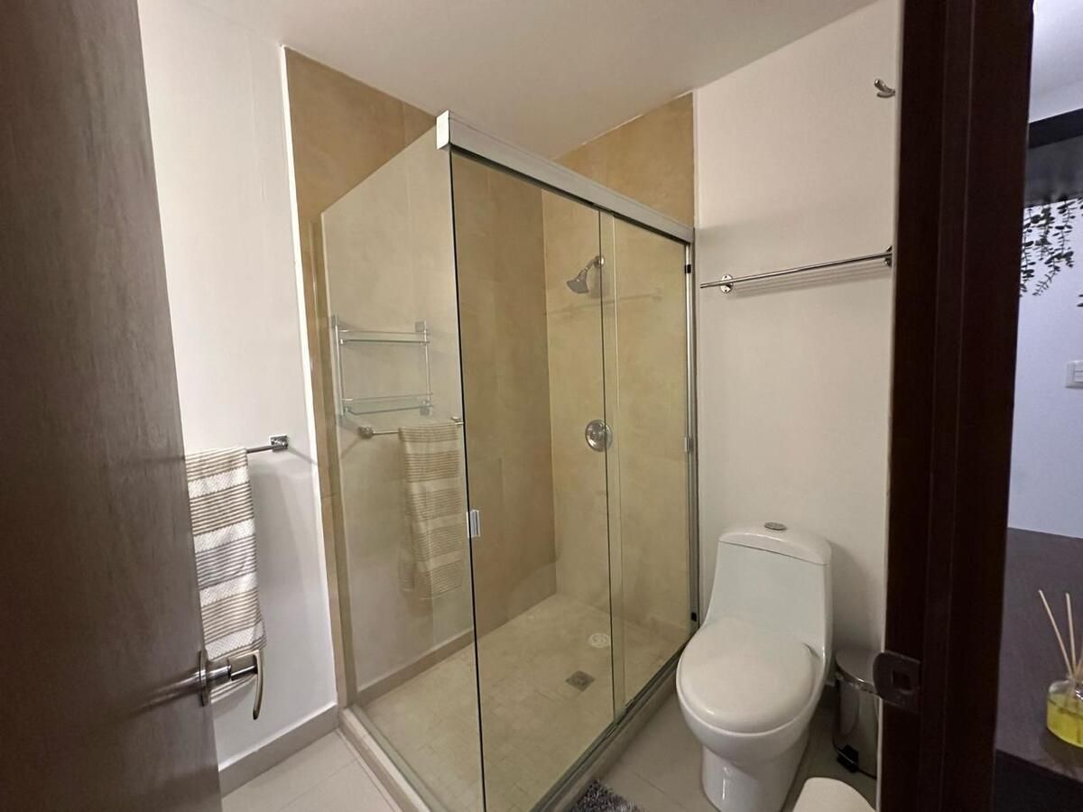 4 de 21: Baño 2