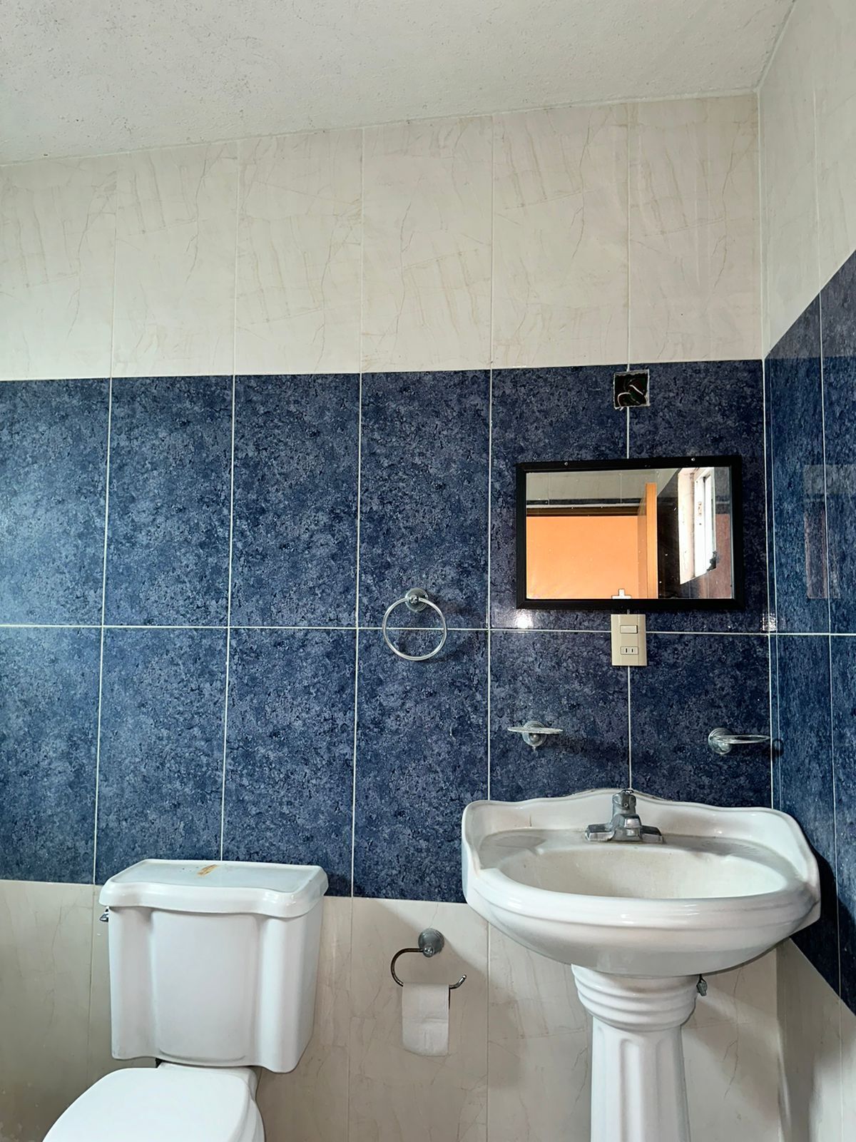 5 of 14: Baño recamara principal