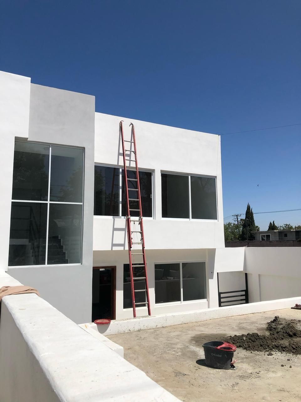 3 of 23: Fachada Derecha