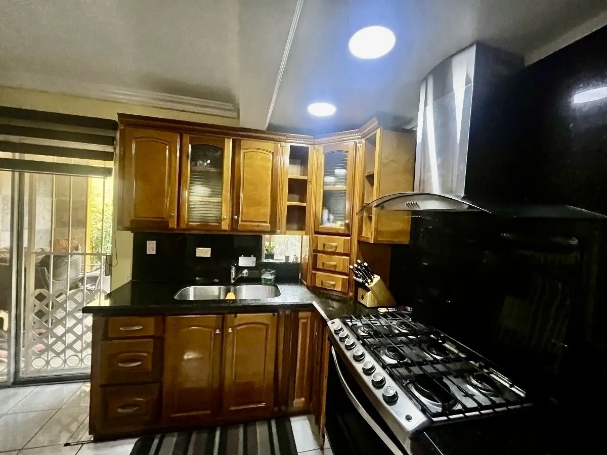 5 of 17: Cocina integral