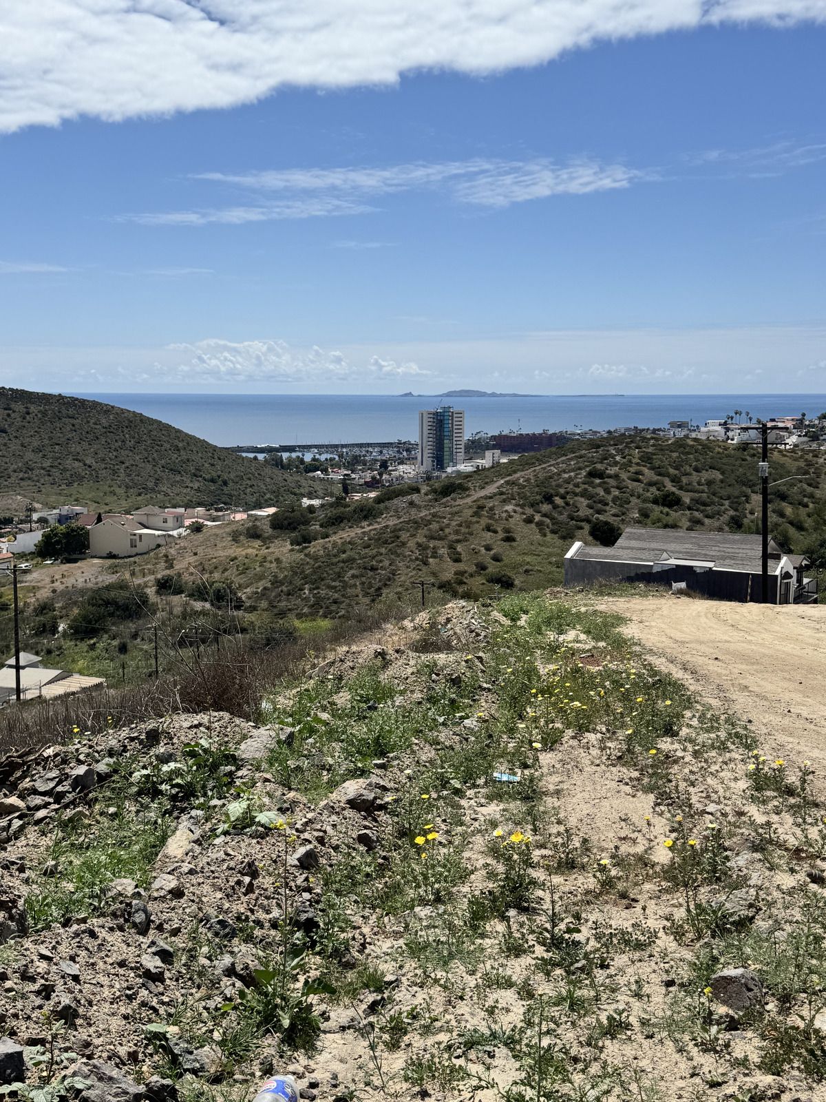 6 of 6: Vista del Terreno