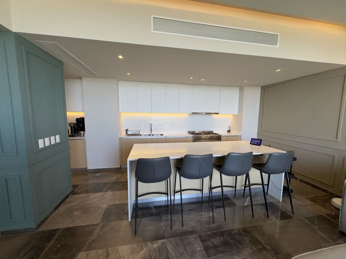 3 of 50: Penthouse en venta antecomedor