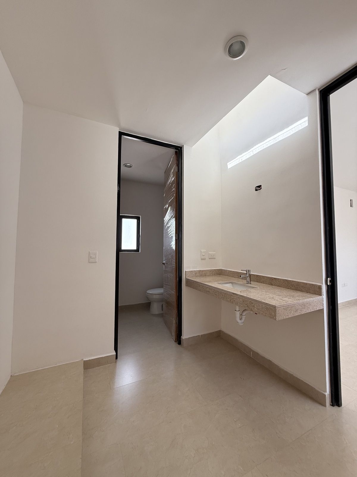 17 de 26: Hab. Principal