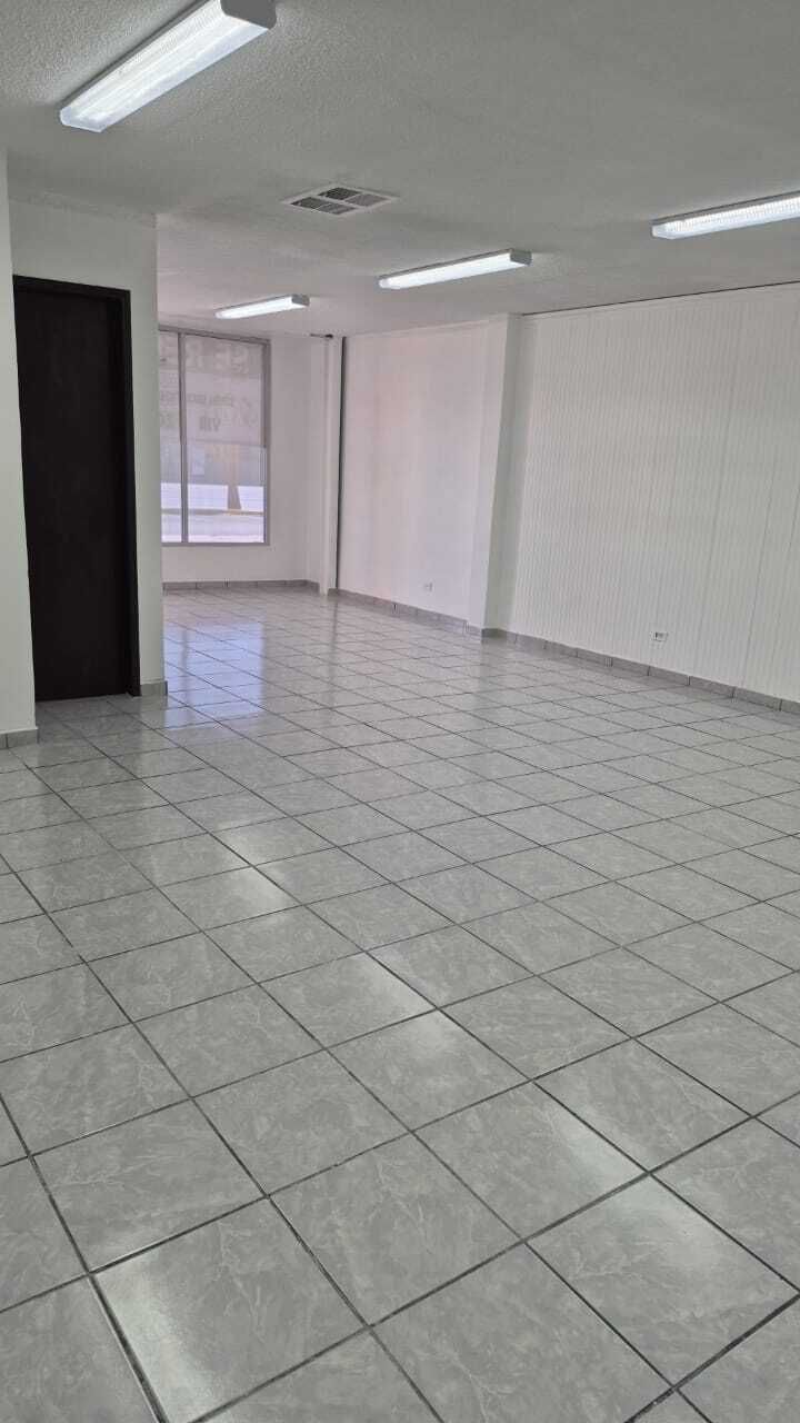 3 of 13: Primer piso