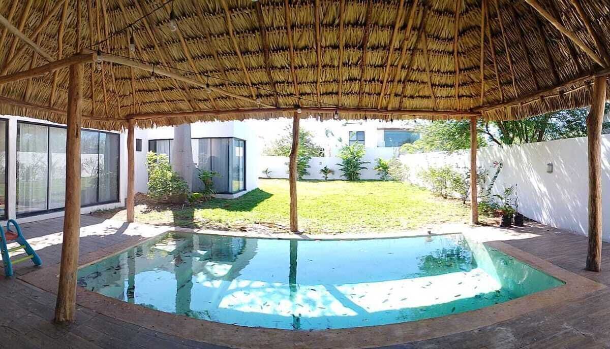 Casa en venta en Privada Jardines de Rejoyada con Paneles Solares, Komchen - foto 1