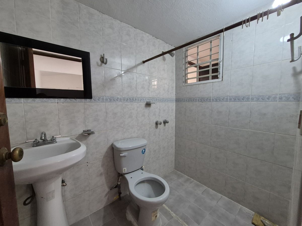 39 de 46: Baño completo