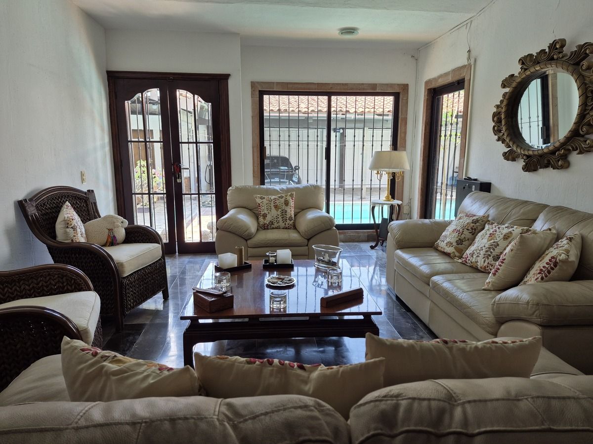 7 de 46: Sala