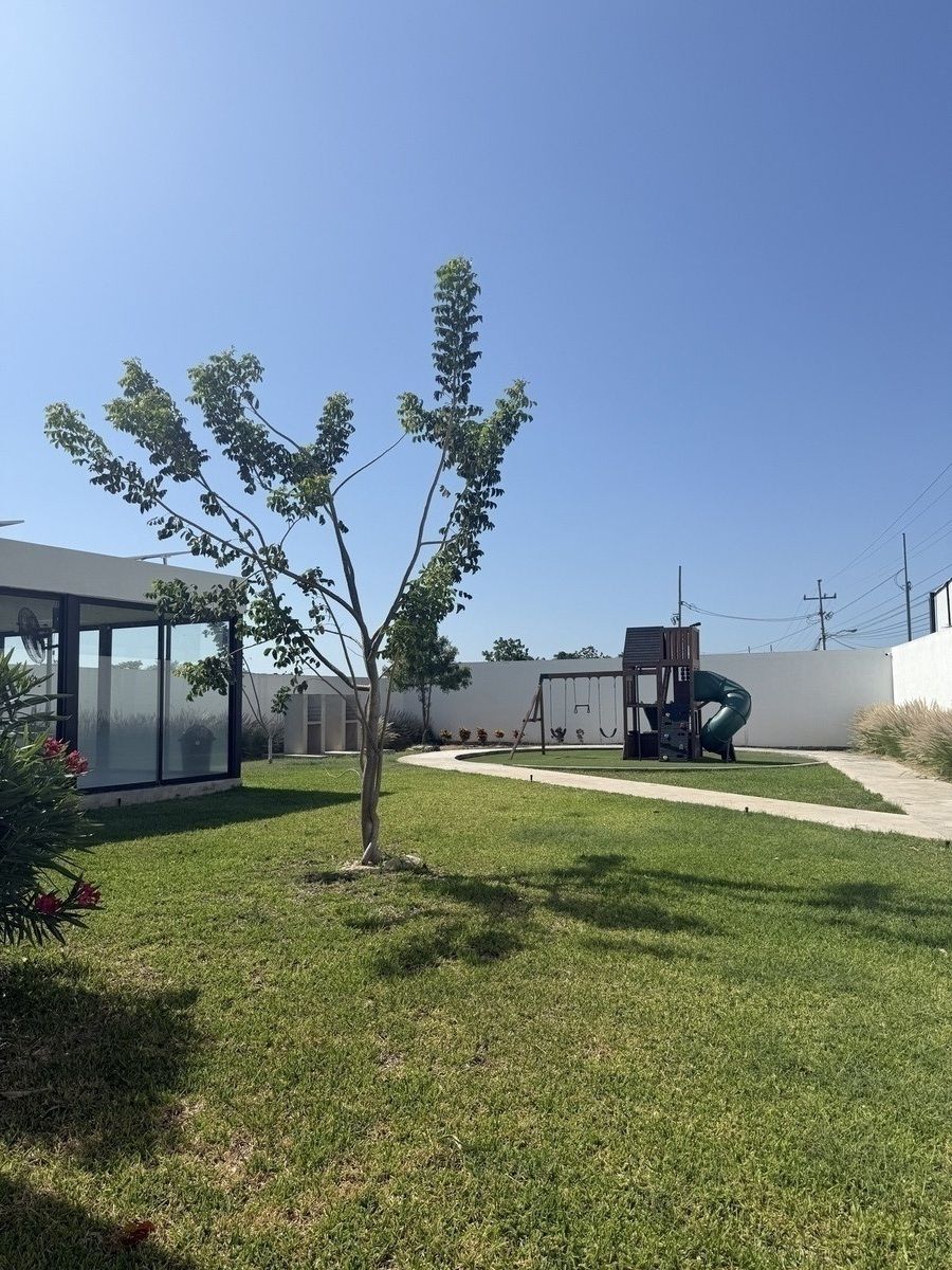 26 de 31: Área de juegos infantiles