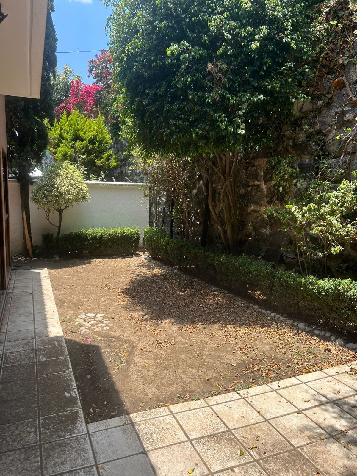 3 de 28