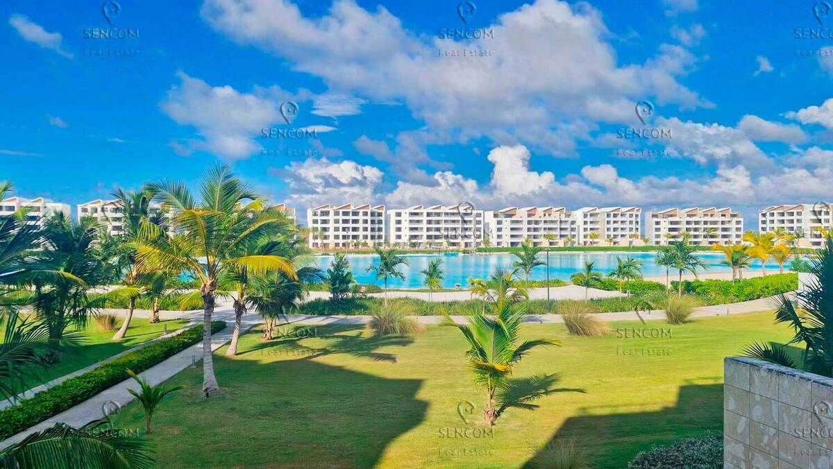 1 of 44: Se alquila apartamento de 3 hab en The Beach Bavaro 1
