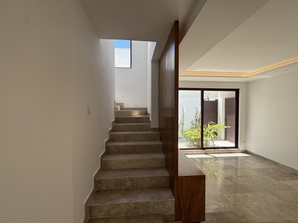 9 de 32: Escaleras
