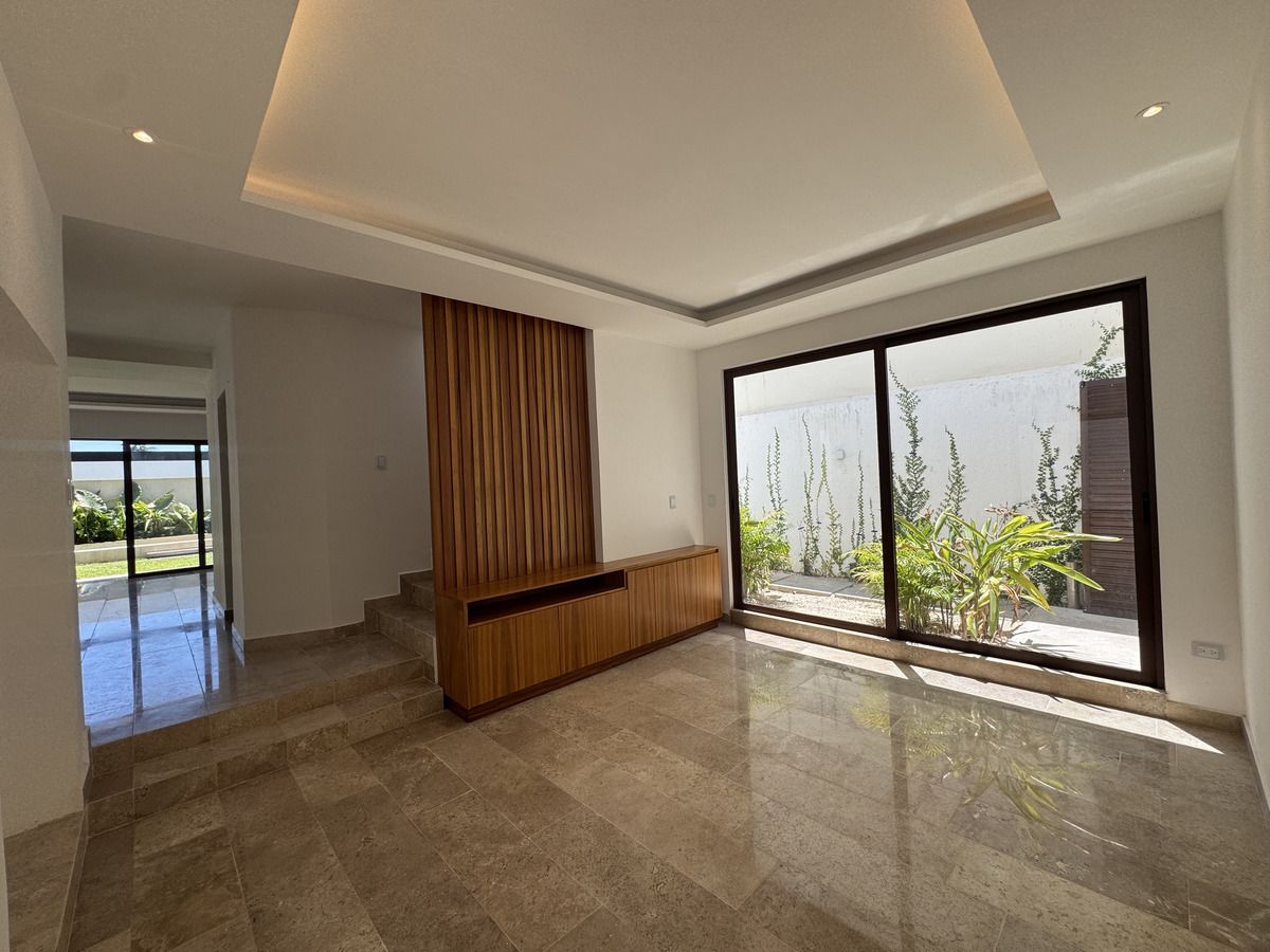 4 de 32: Sala