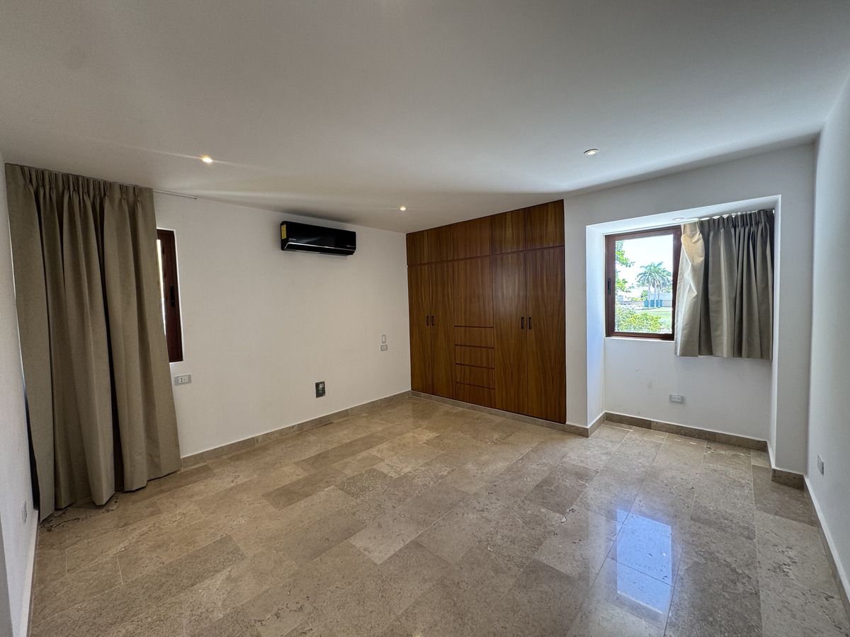 26 de 32: Tercera Habitación