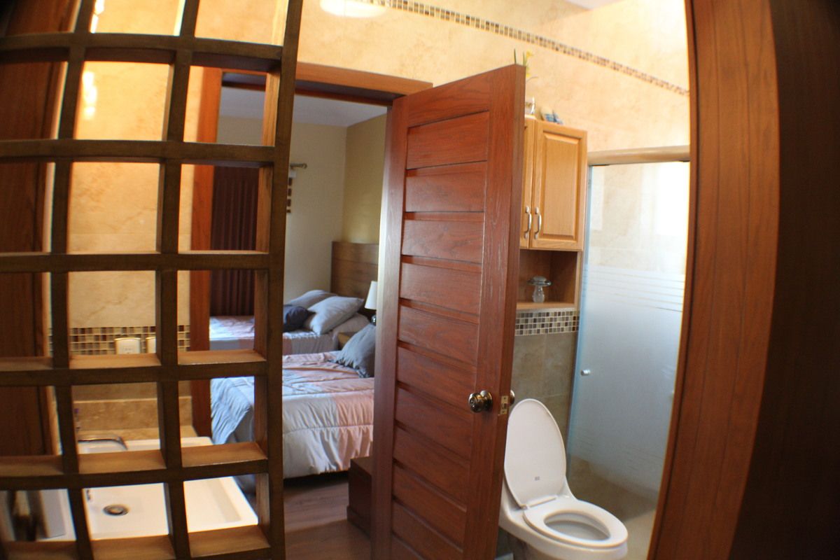 39 de 47: Baño vestidor R2