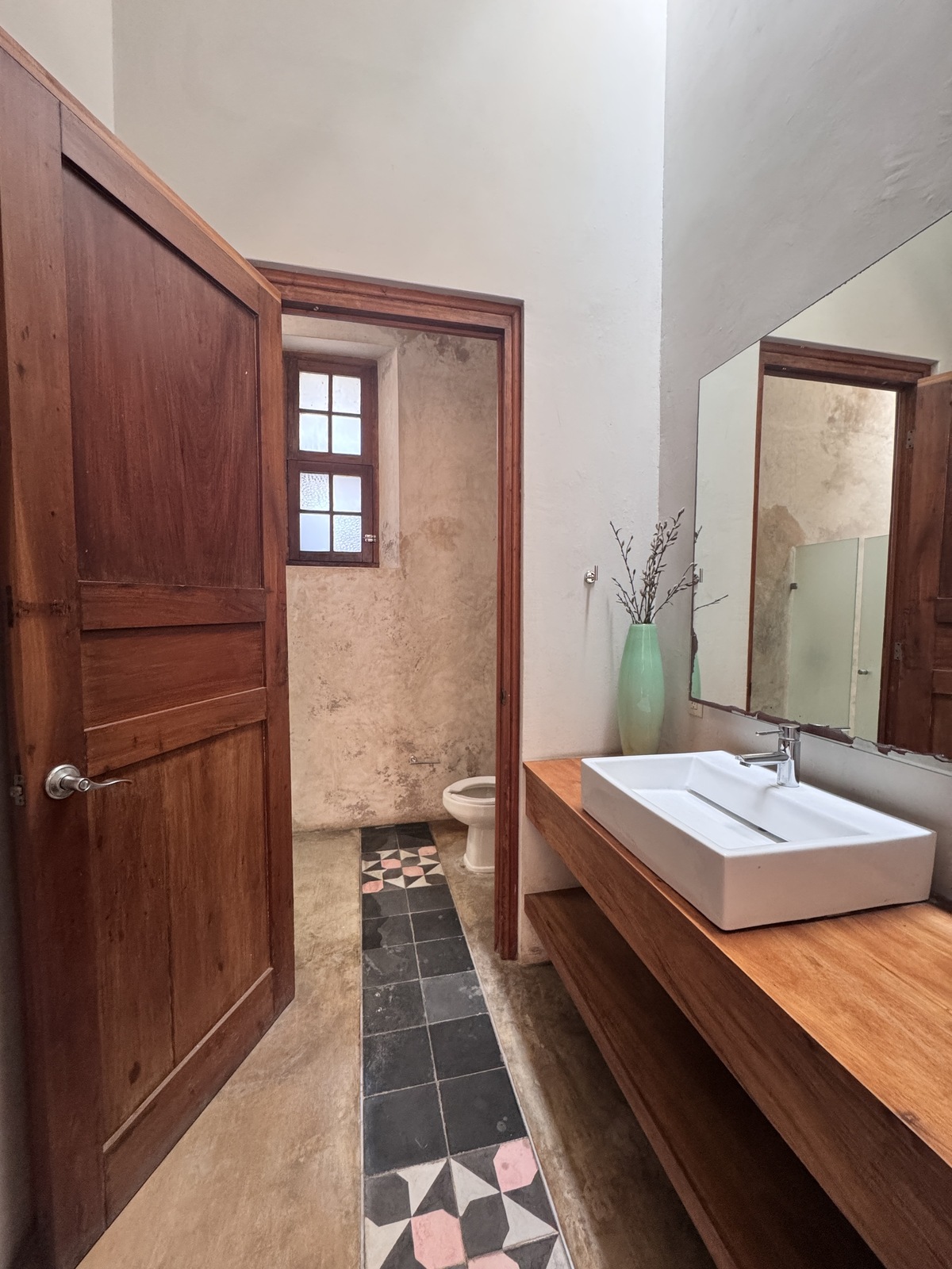 4 of 32: Baño completo Casa 1