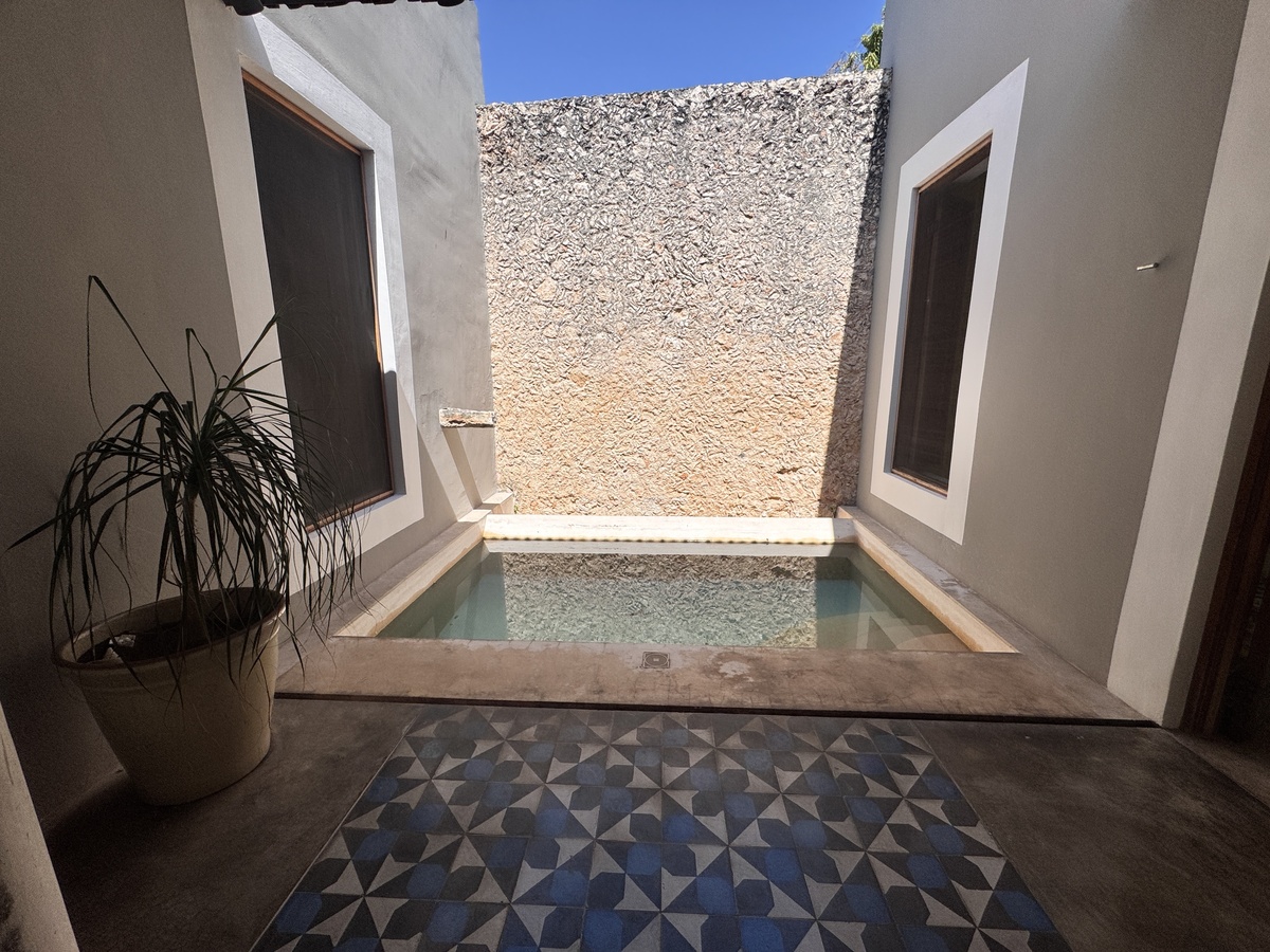 6 of 32: Alberca Casa 1