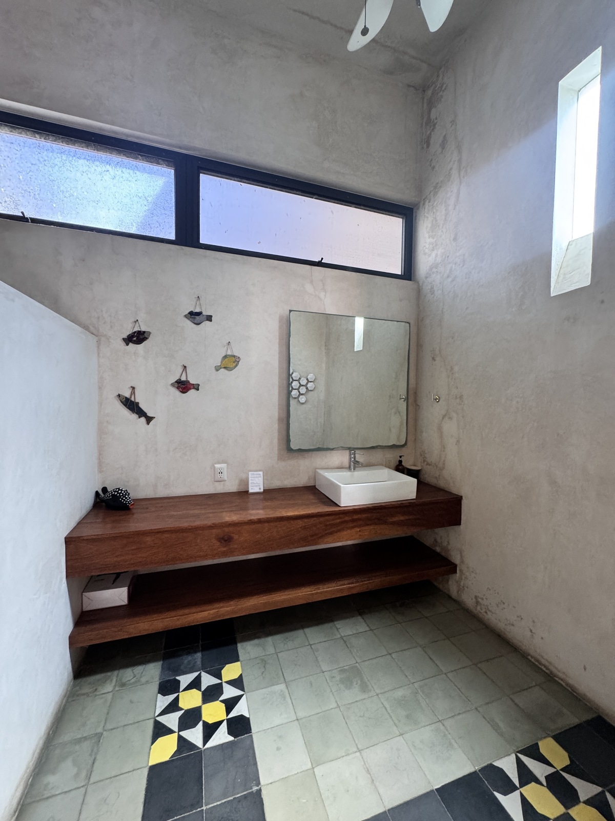 8 of 32: Baño principal Casa 1