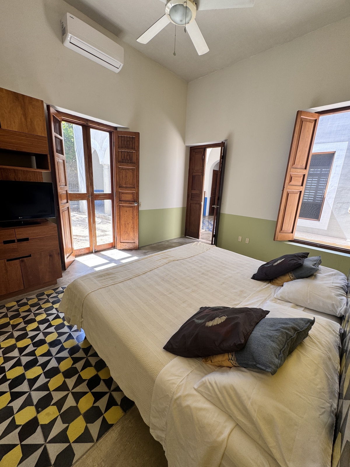 9 of 32: Hab principal Casa 1