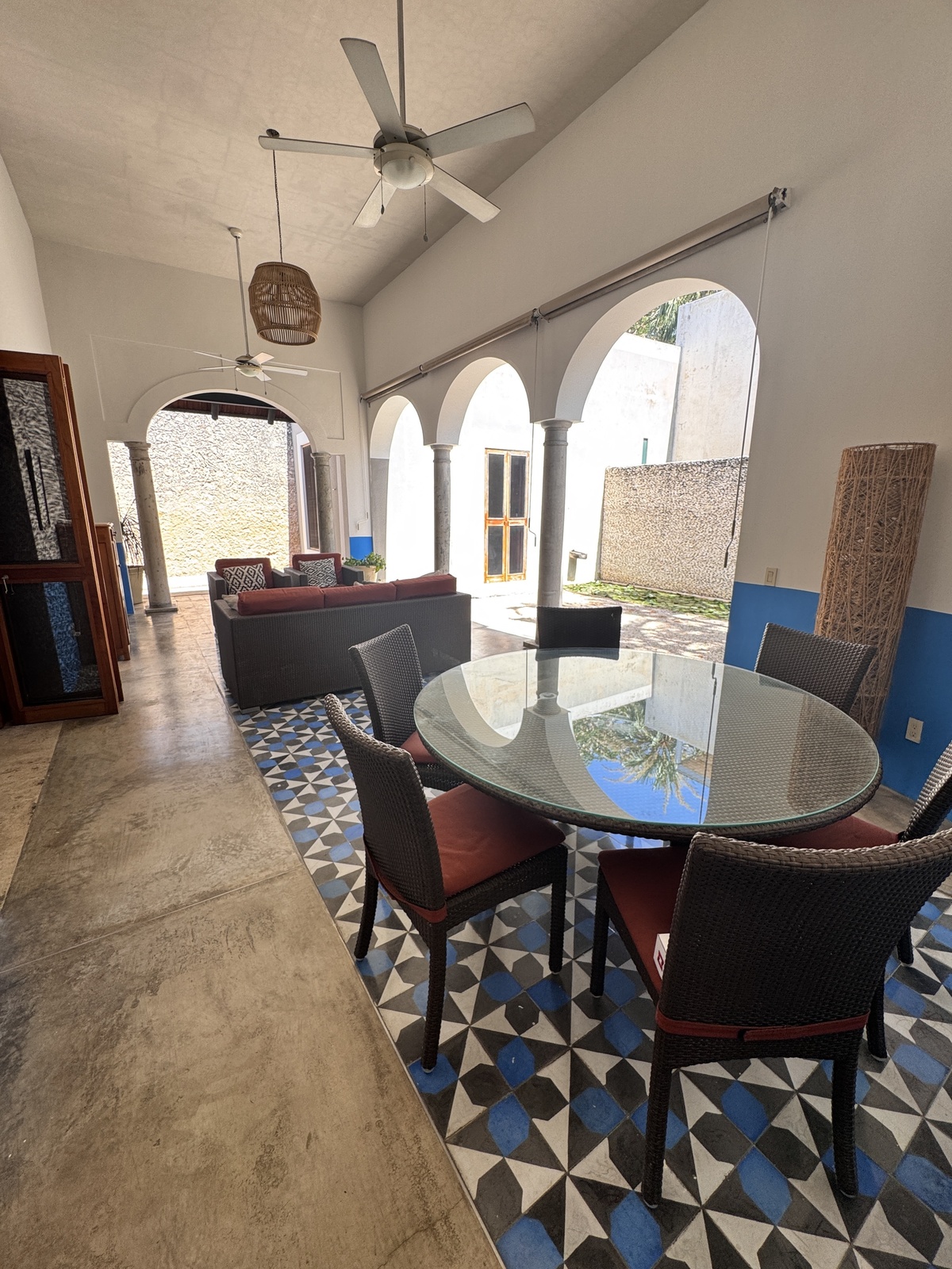 11 of 32: Sala Comedor Casa 1