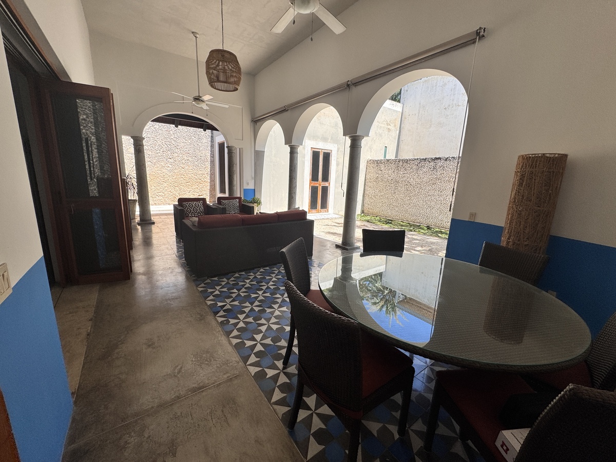 12 of 32: Sala Comedor Casa 1