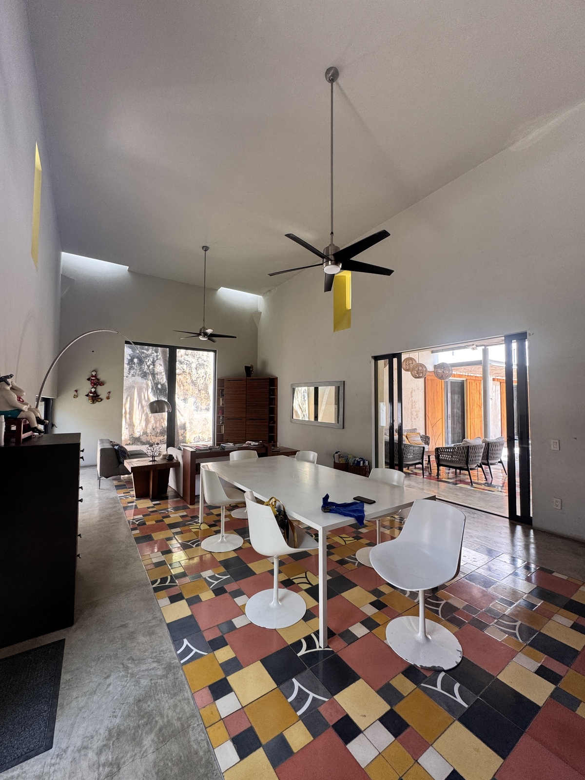 18 of 32: Sala comedor Casa 2