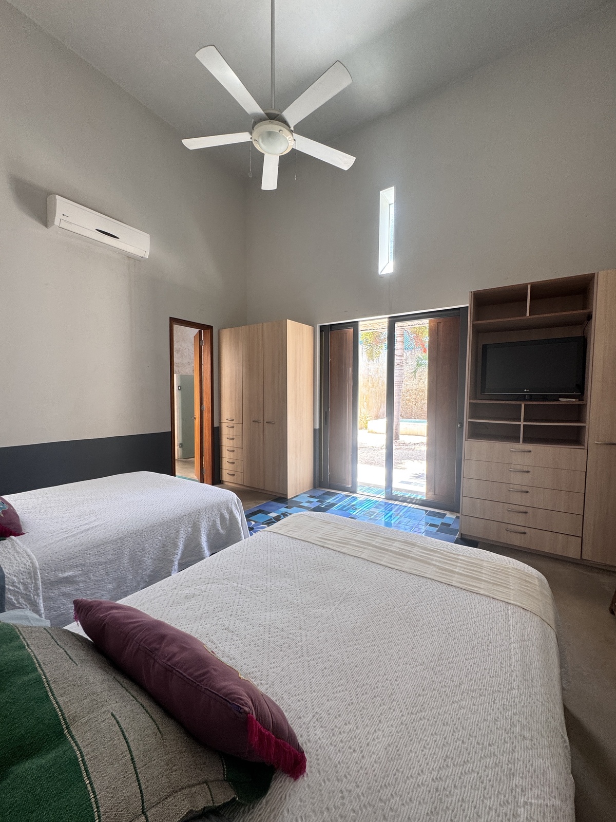 25 of 32: Hab Casa 2