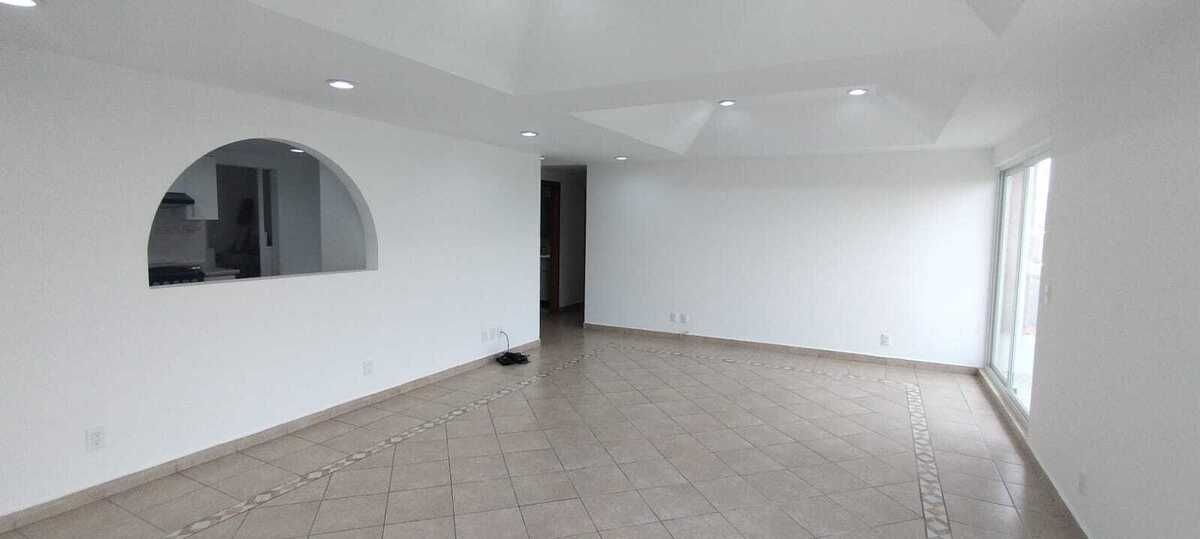 6 de 44: Sala, comedor