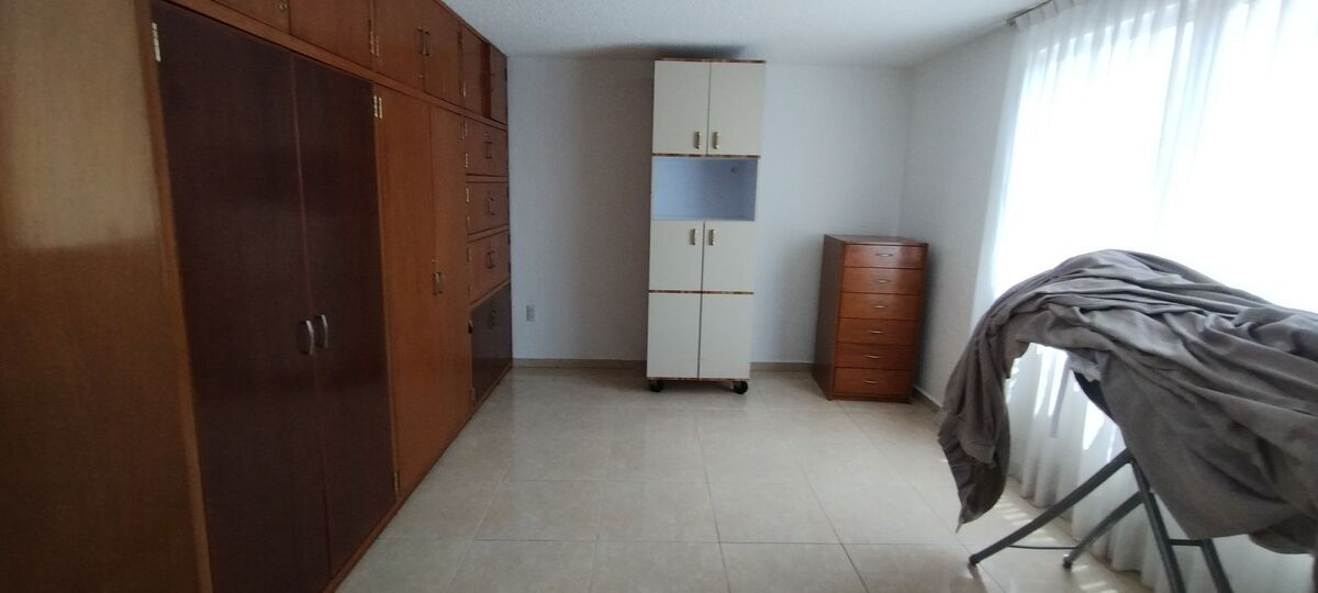 28 de 34: Cuarto de Planchado