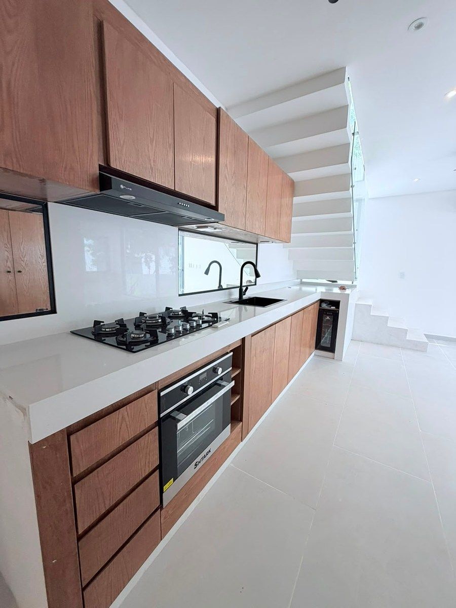 EN VENTA - CASA DE ESQUINA EN ARBOLADA, foto 1 de 28