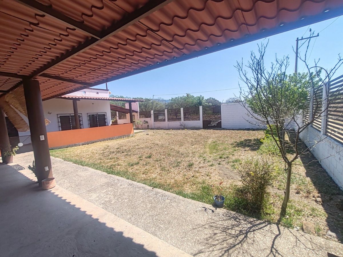 4 de 29: Patio