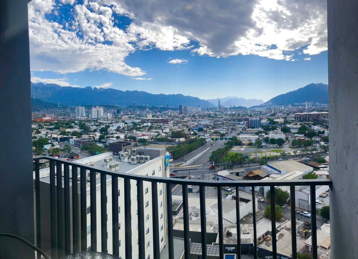 3 de 8