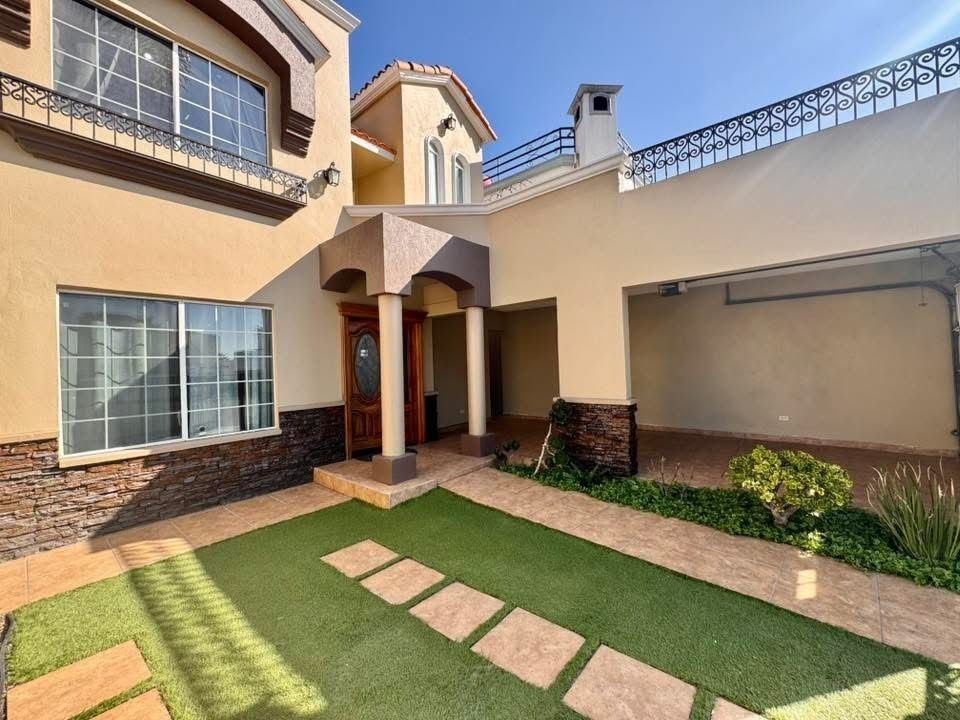 1 of 30: Vista exterior