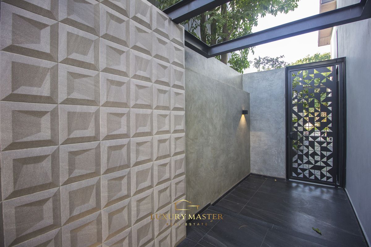 4 de 48: Casa en Valle Real En Venta Entrada