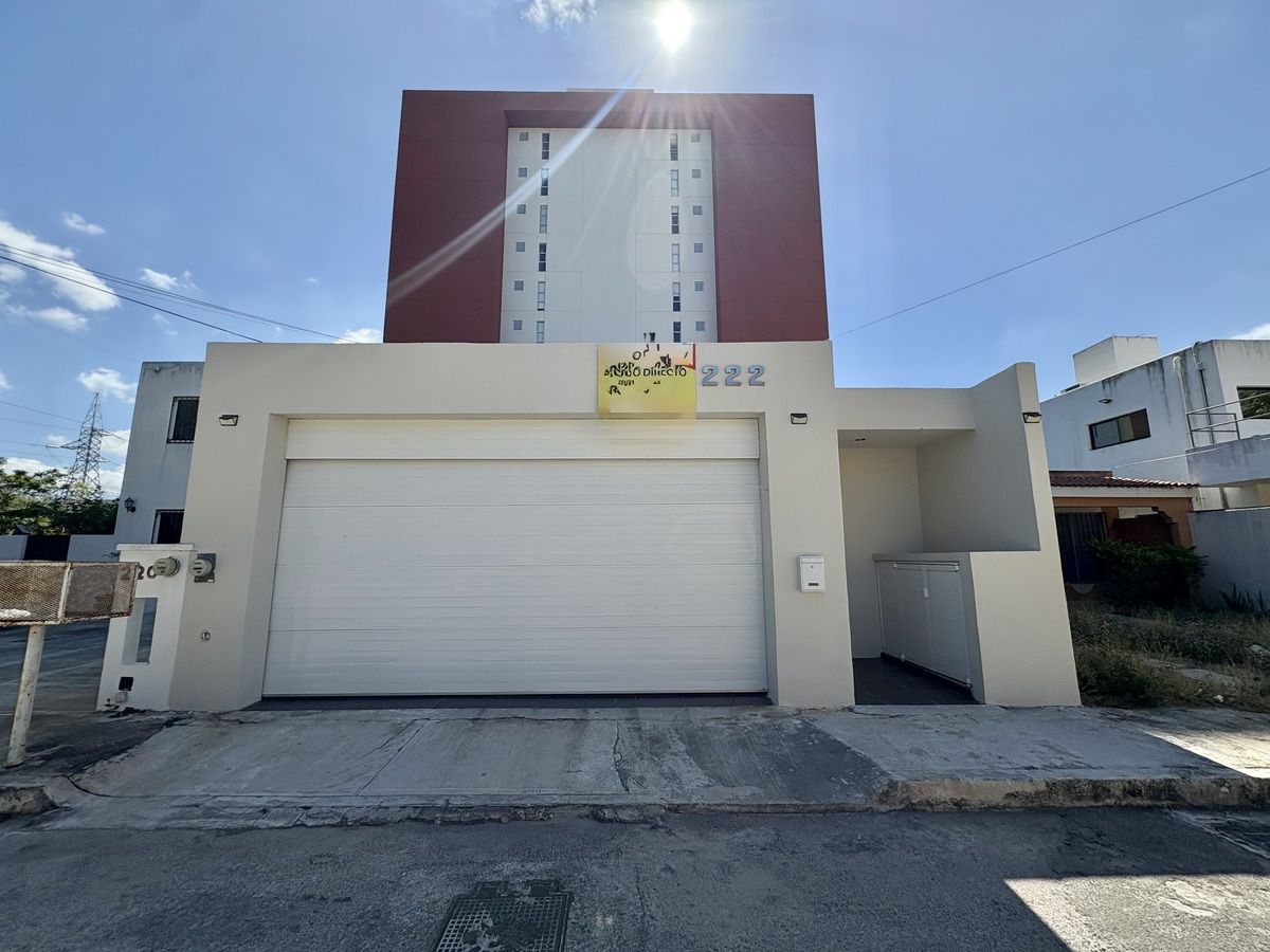 1 de 34: Fachada casa