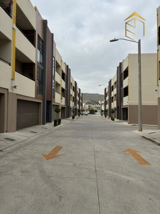 2 de 12: Fachada
