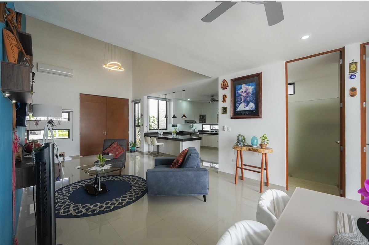 3 of 39: Sala, Comedor, Cocina