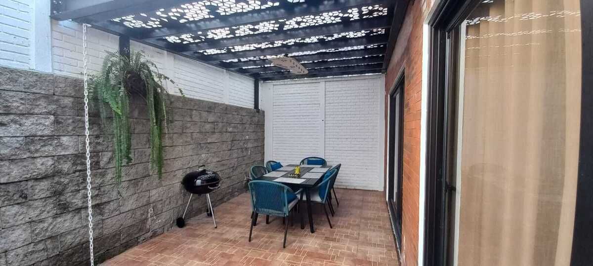 4 de 19