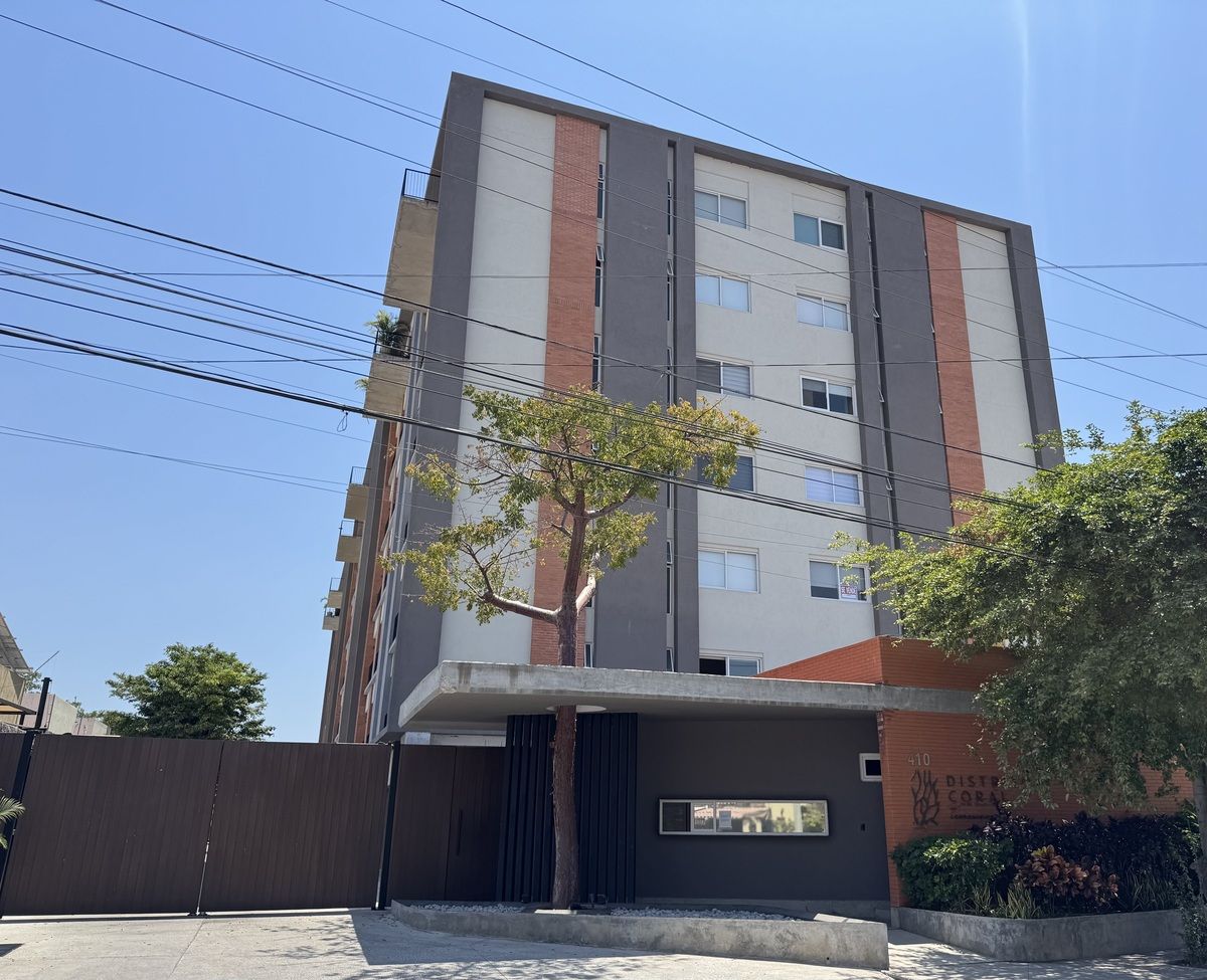 1 de 22: Distrito Coral Entry