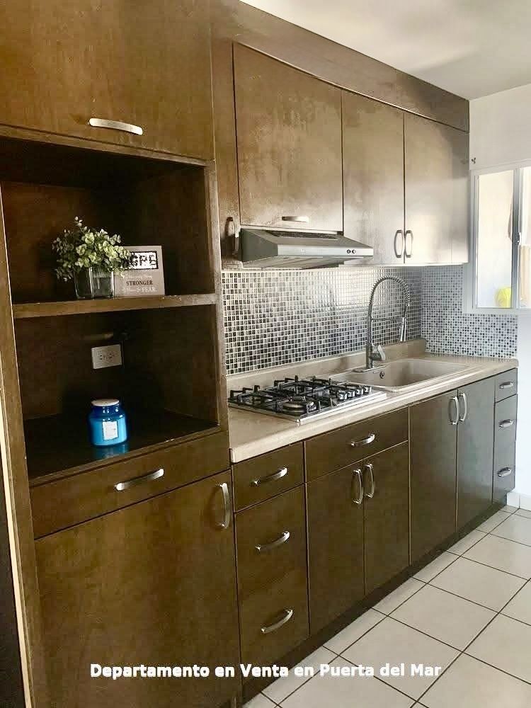 4 of 12: Cocina integral equipada