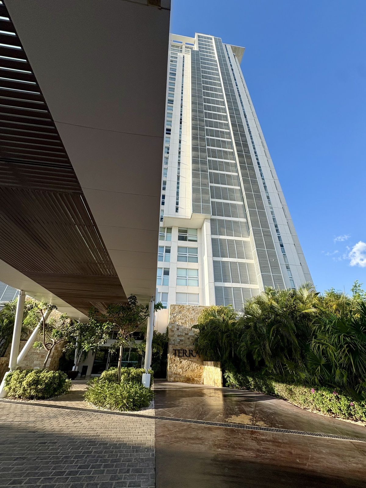 1 de 49: Torre Terra