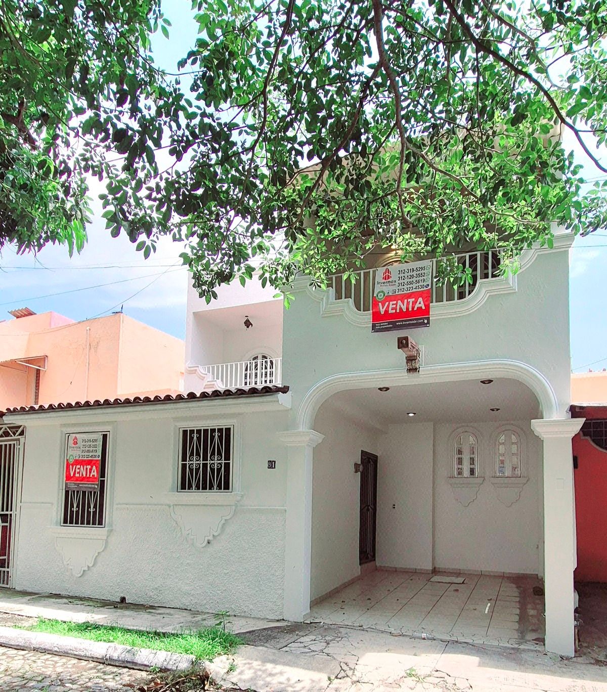 Casa de Uso Duplex ; 3 Rec. en Planta Baja y 2 en P. Alta en las Palmas, Colima