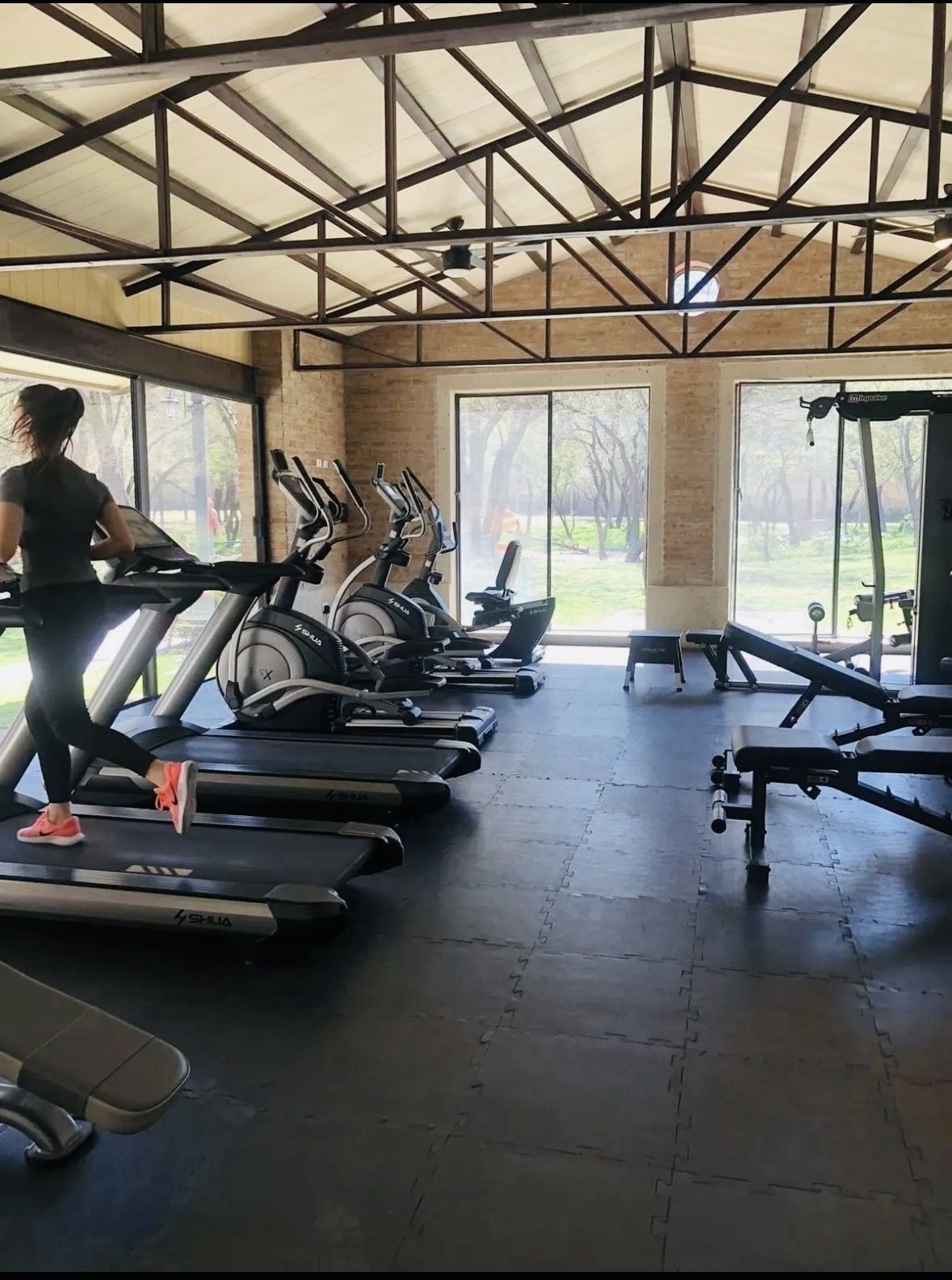 3 de 7: Gym