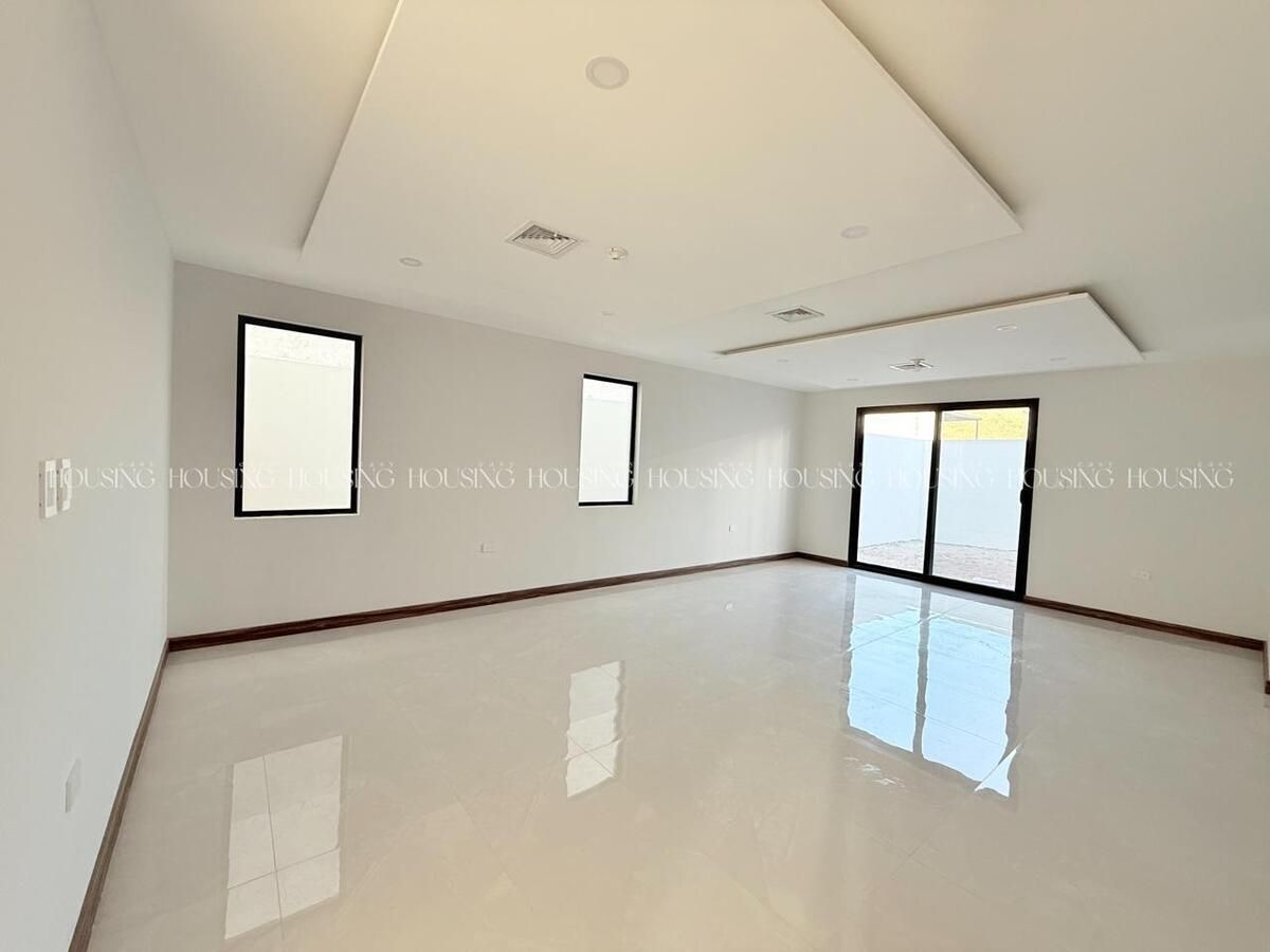5 of 21: Sala/Comedor