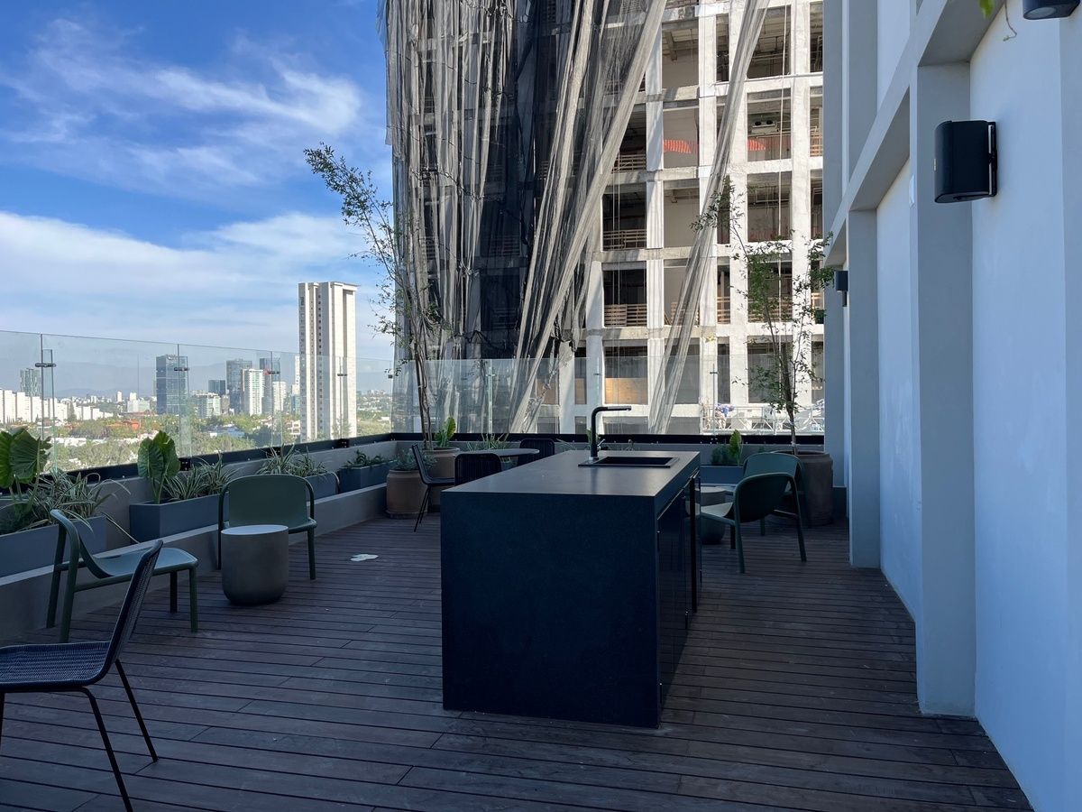 28 de 32: sky bar