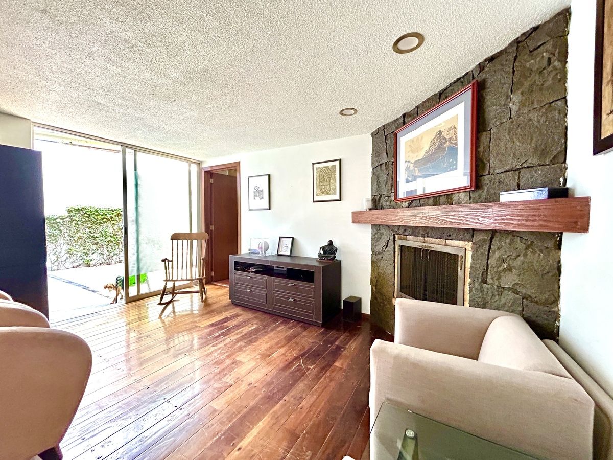 FAMILY ROOM CON SALIDA A TERAZA (ANTES JARDÍN)