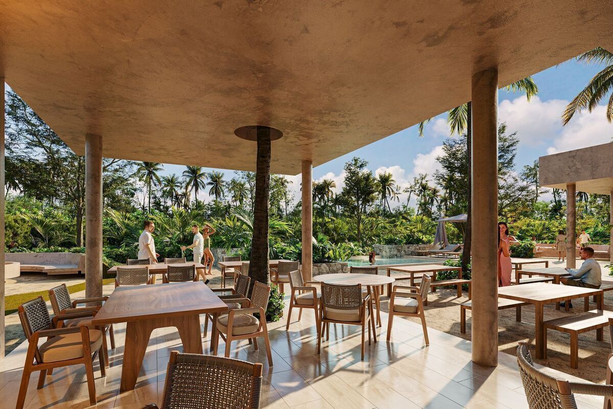 7 of 10: Terraza Club