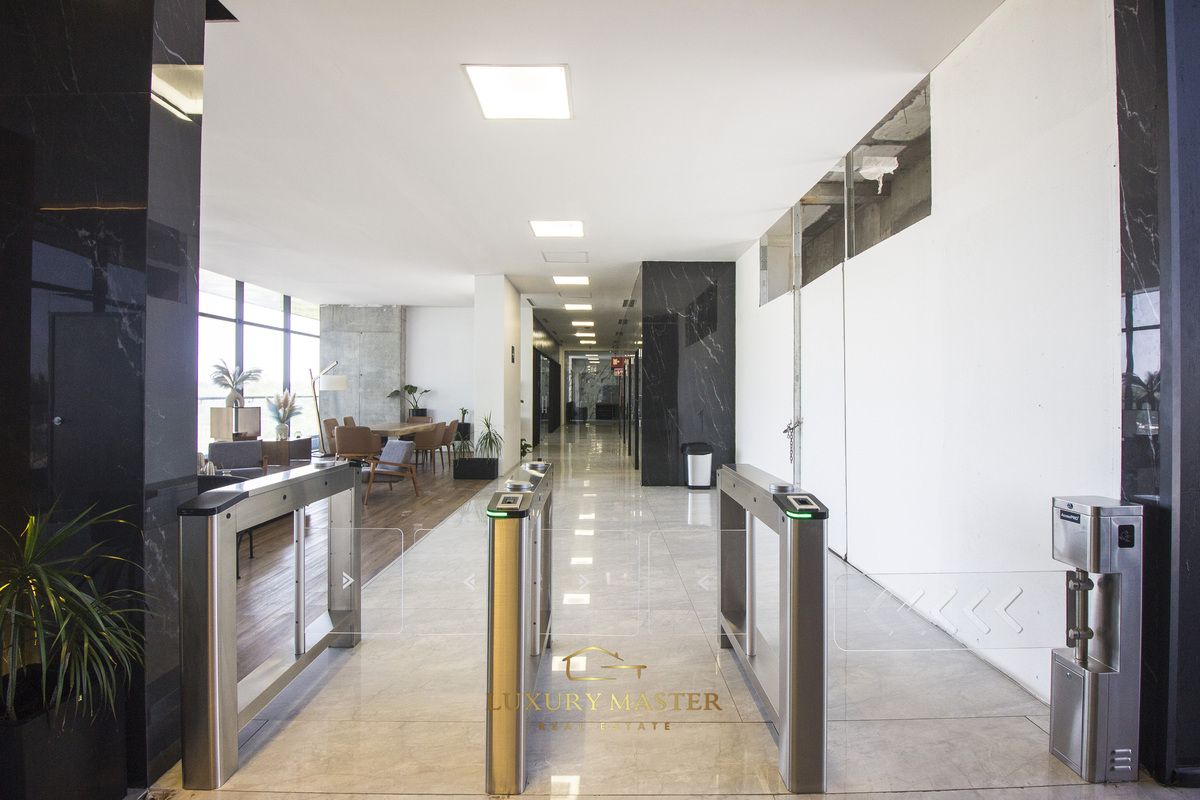 5 de 29: Oficina en venta seguridad