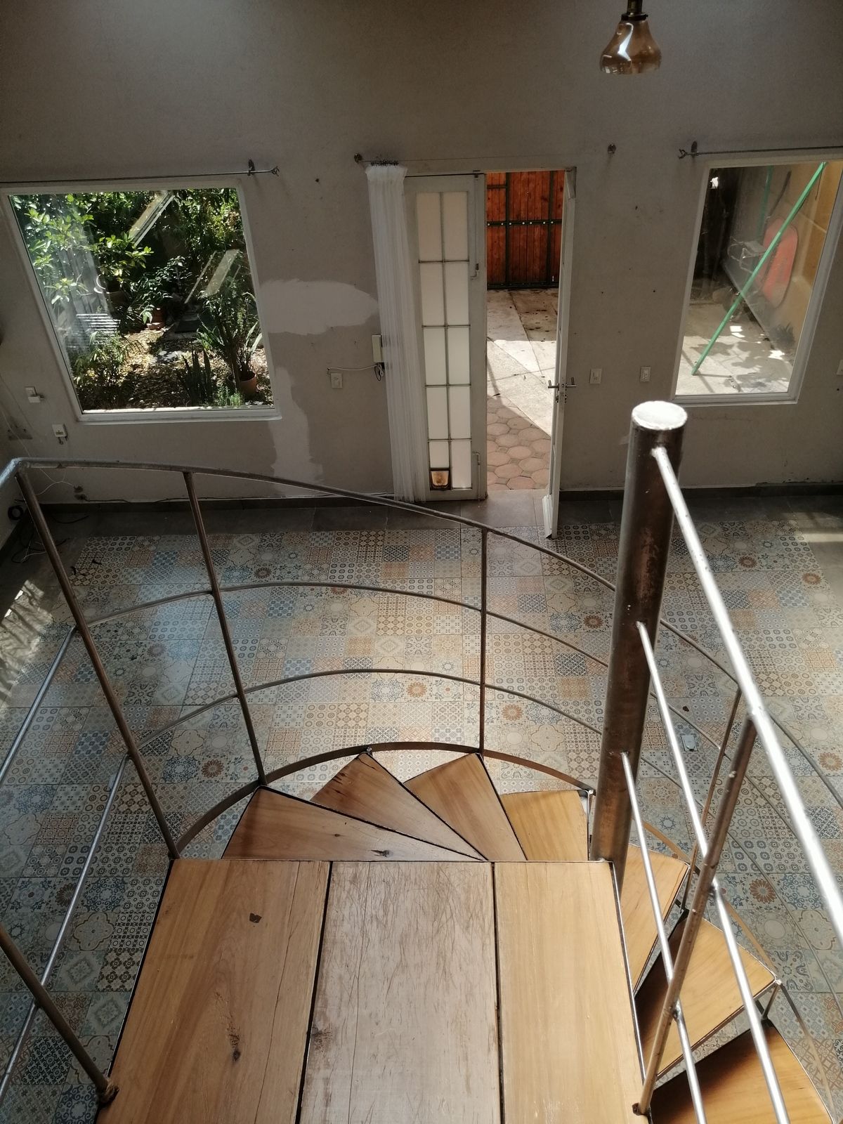 1 of 29: Vista a la sala