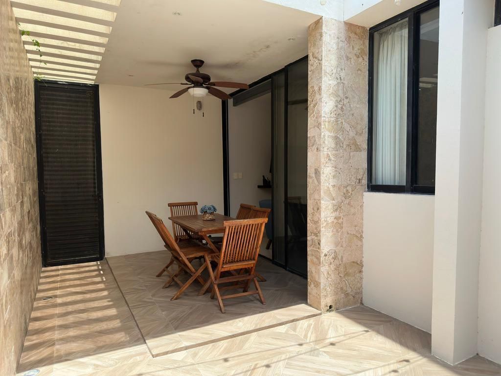 15 de 16: Terraza techada